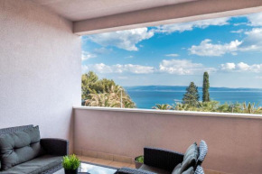Гостиница Apartment with beach view, Magis Red  Сплит